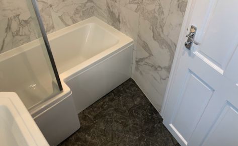 Tiling services/Bathroom Installation Leighton Buzzard